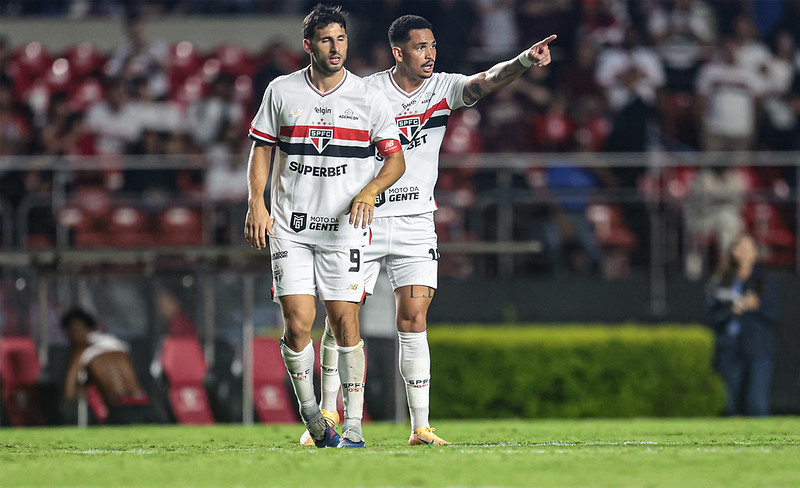 Tricolor conseguiu vitória de virada no clássico - 