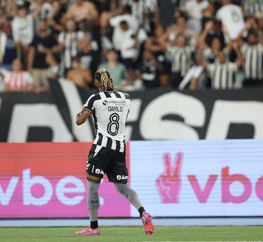 Imagem - Botafogo goleia o Cruzeiro e estreia com autoridade no Brasileirão 2026