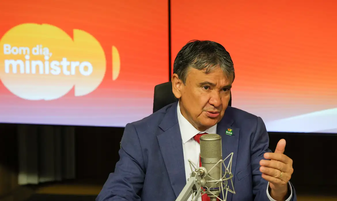 (Ministro do Desenvolvimento e Assistência Social, Família e Combate à Fome, Wellington Dias)