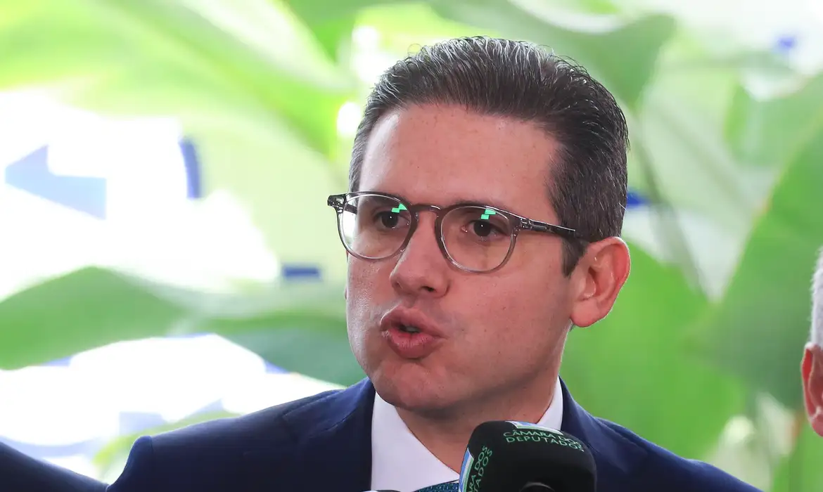 (Presidente da Câmara dos Deputados, Hugo Motta) 