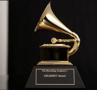 Imagem - Grammy 2026 consagra Bad Bunny e emociona o Brasil com vitória de Caetano e Bethânia