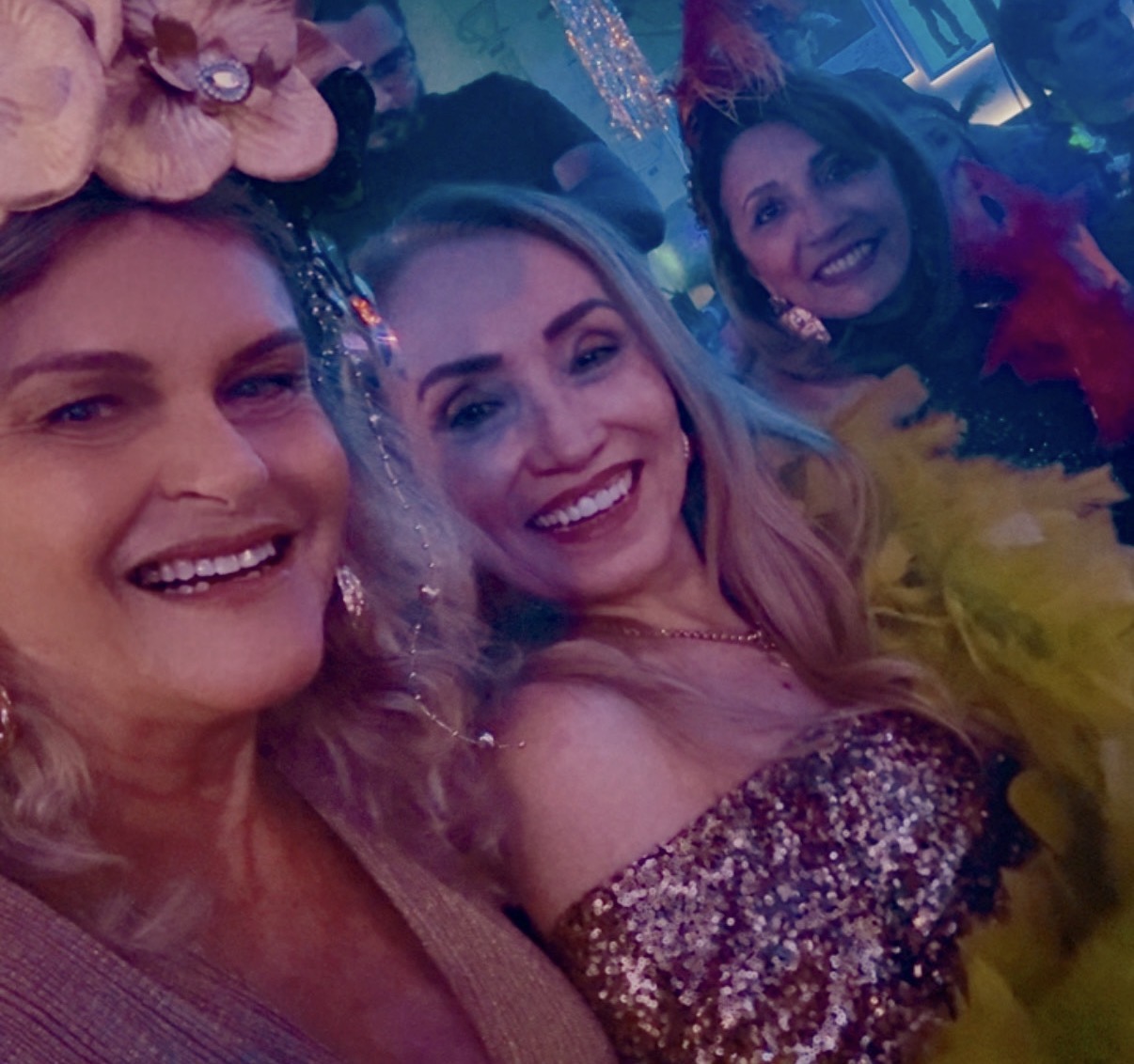 A colunista com Silvia Cruz e Ceiça Ribeiro 