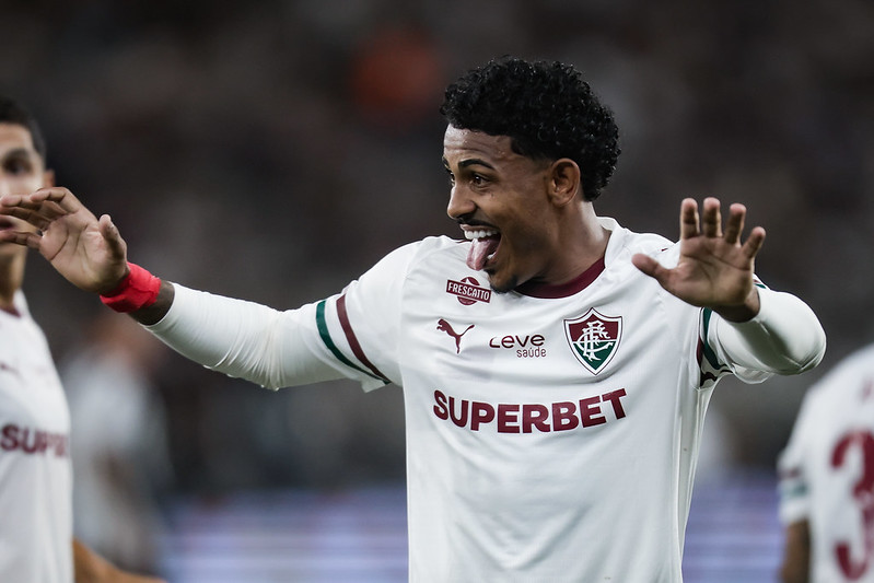 John Kennedy comemora o gol da vitória - 