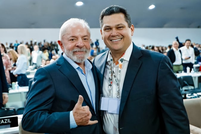 Imagem - Lula e Alcolumbre devem definir indicação de Messias para vaga no STF esta semana