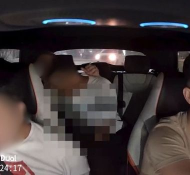 Imagem - Vídeo: Motorista expulsa passageiros por sexo durante corrida e troca socos em Salvador