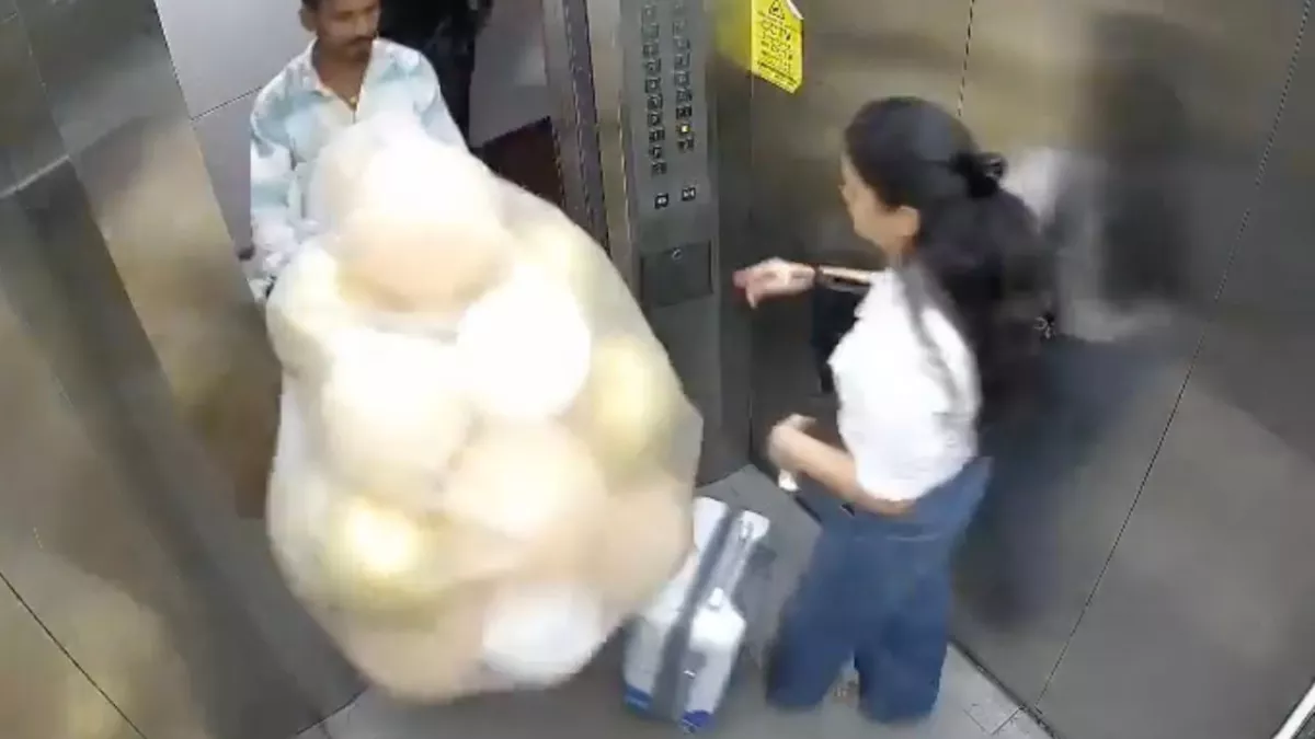 Imagem - Vídeo: balões de gás explodem dentro de elevador na Índia e duas pessoas ficam feridas