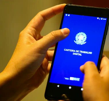 Imagem - Saiba como consultar se tem direito ao abono salarial PIS/Pasep 2026