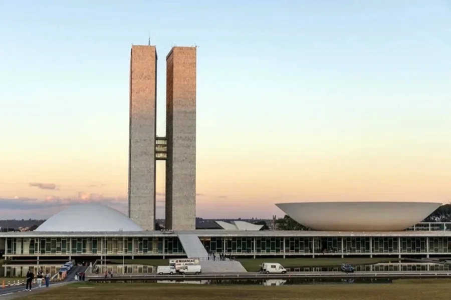Imagem - Reajuste dos servidores do Congresso terá impacto no orçamento de R$ 790,4 milhões