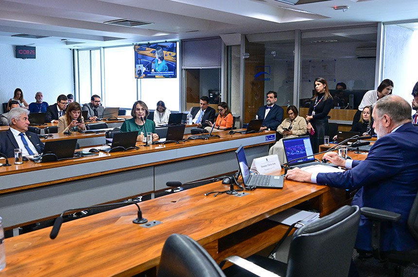 ( O projeto tramita em conjunto com o PL 3.586/2024, do senador Jorge Kajuru (PSB-GO), também destinado a proibir apostas eleitorais.)