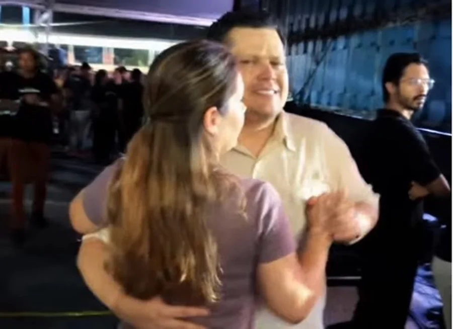 Parte dos vídeos foi publicada pelo próprio Alcolumbre em seus perfis nas redes sociais.

