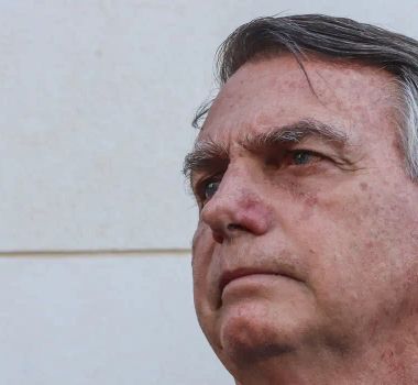 Imagem - Laudo da PF diz que Bolsonaro pode seguir preso, mas aponta ajustes na Papudinha
