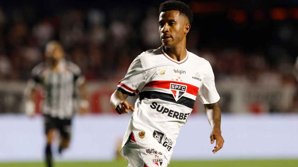 Marcos Antônio é um dos destaques do São Paulo