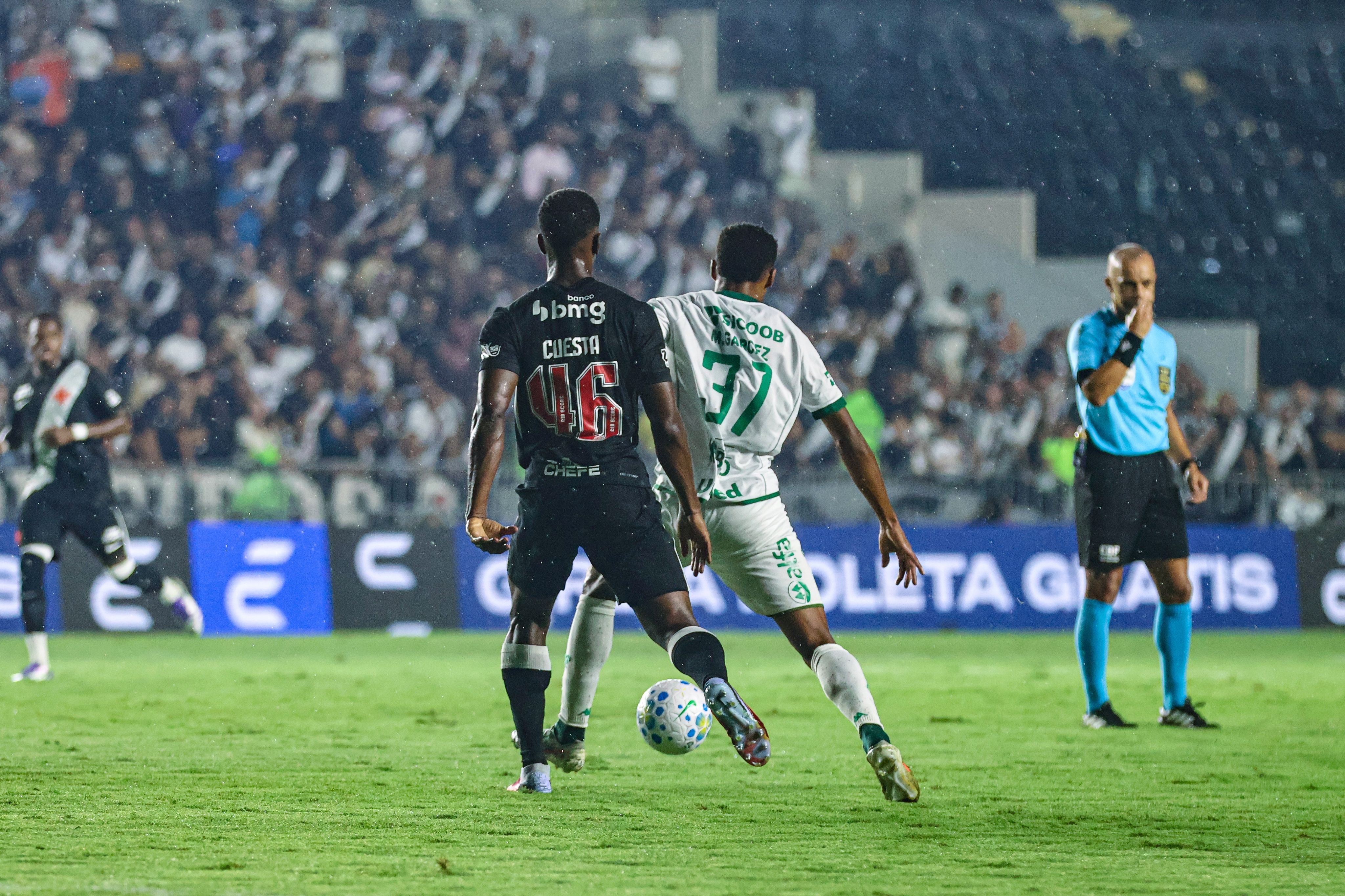 Imagem - Vasco leva empate da Chapecoense no fim e segue sem vencer no Brasileirão