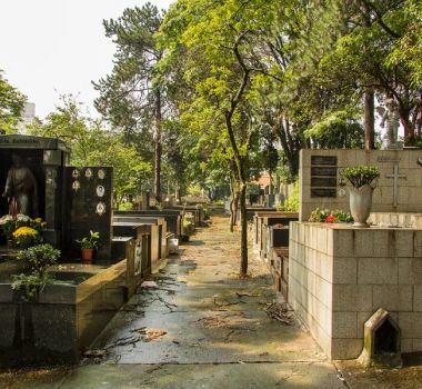 Imagem - Após prejuízo com o Banco Master, BRB passa a controlar cemitérios em São Paulo