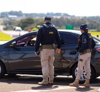 Imagem - PRF registra mais de 10 milhões de condutas irregulares nas BRs em 2025