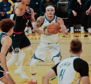 Imagem - Gui Santos garante vitória do Warriors e é exaltado por Butler