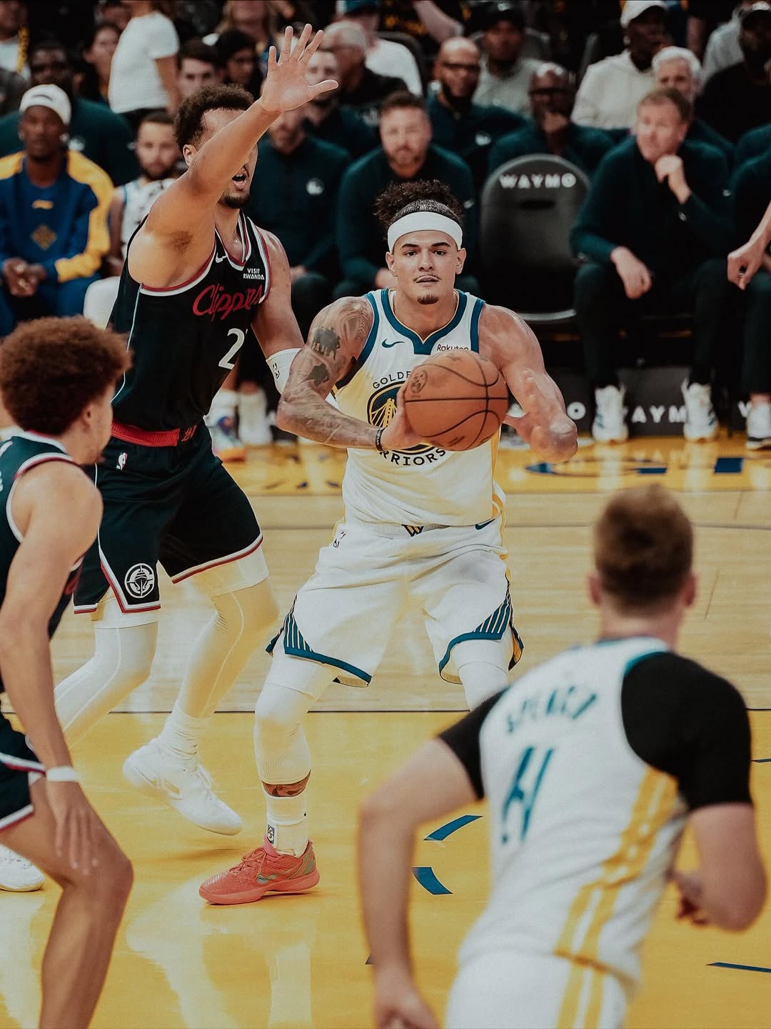 Gui Santos tem feito história no Golden State Warriors