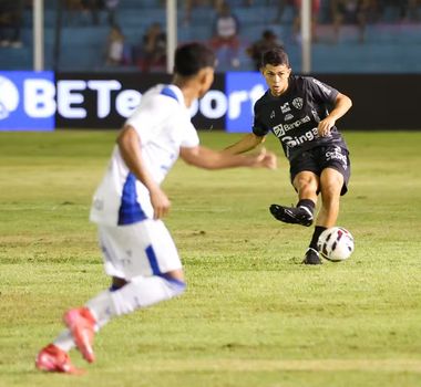 Imagem - Volante do Paysandu volta após cirurgia na coxa