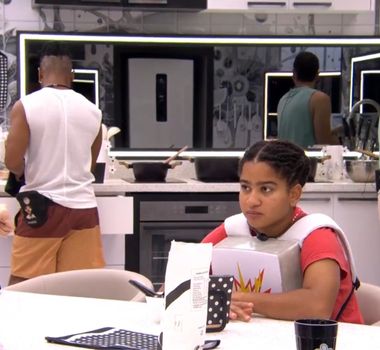Imagem - Vídeo: roupas de Milena foram usadas de pano de chão no BBB 26, diz sister