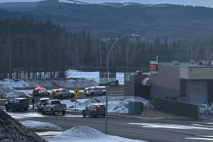 Ataque a tiros em escola do Canadá deixa mortos e mais de 25 feridos