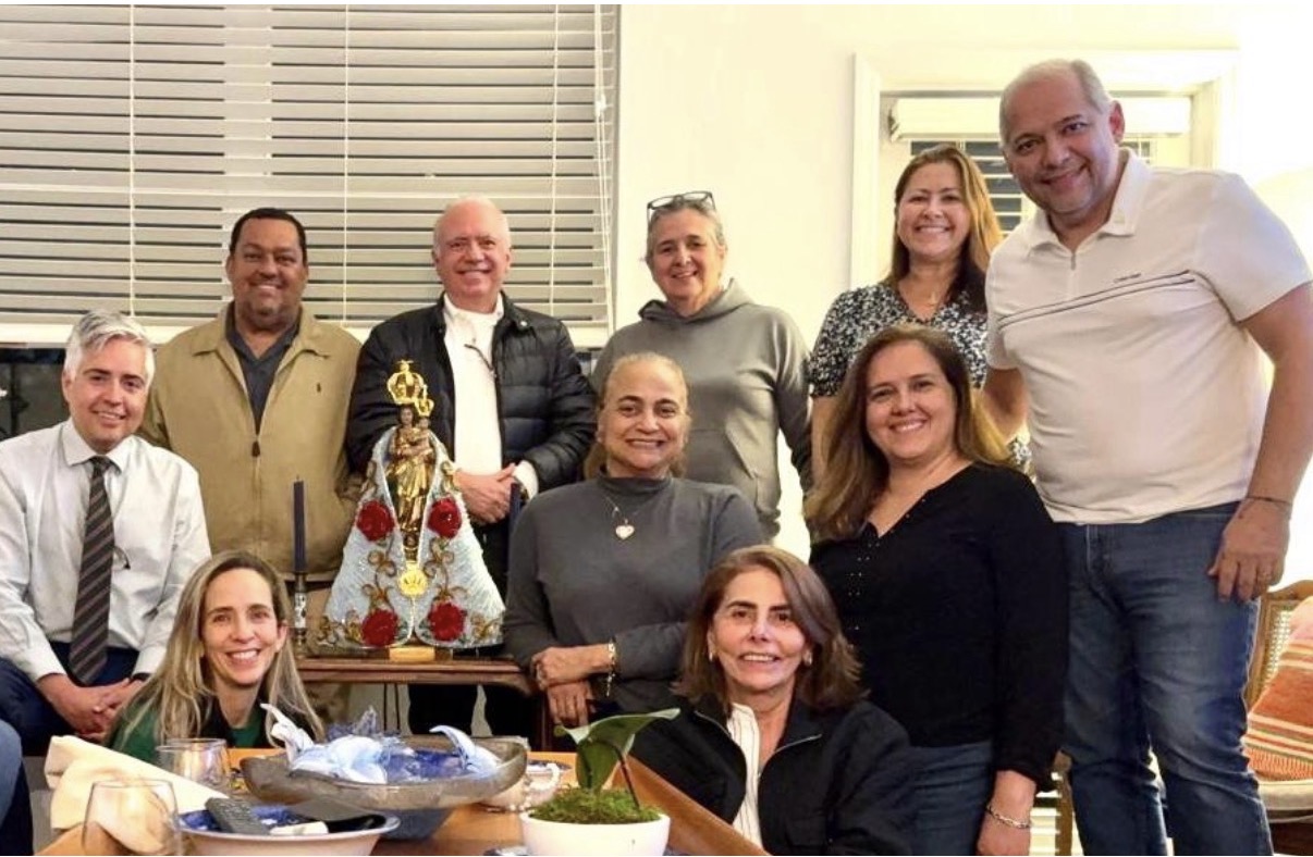 Carlos e Daniela Cruz, Cristiano e Érika Berbert, Marcus e Cinthya Costa, Lopo e Cristina Castro, Bruno e Tânia Urbinati, Artur Rodrigues e Jackeline Petrides

