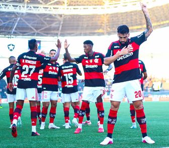 Imagem - Em pleno Nilton Santos, Flamengo vence Botafogo e avança à semi do Carioca