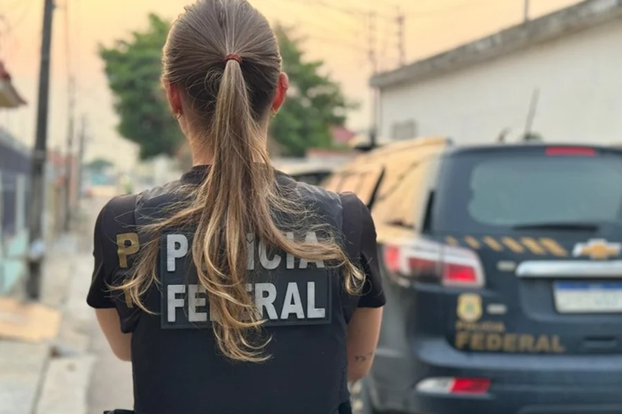 PF cumpre mandados em três estados por suspeita de acesso ilegal a dados fiscais ligados ao STF

