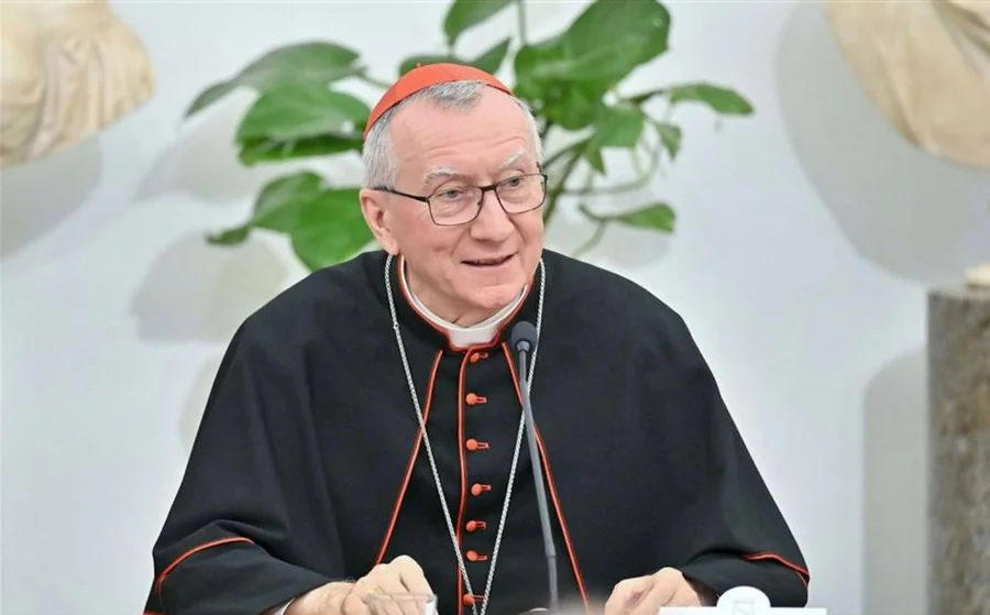 (Secretário de Estado do Vaticano, cardeal Pietro Parolin)