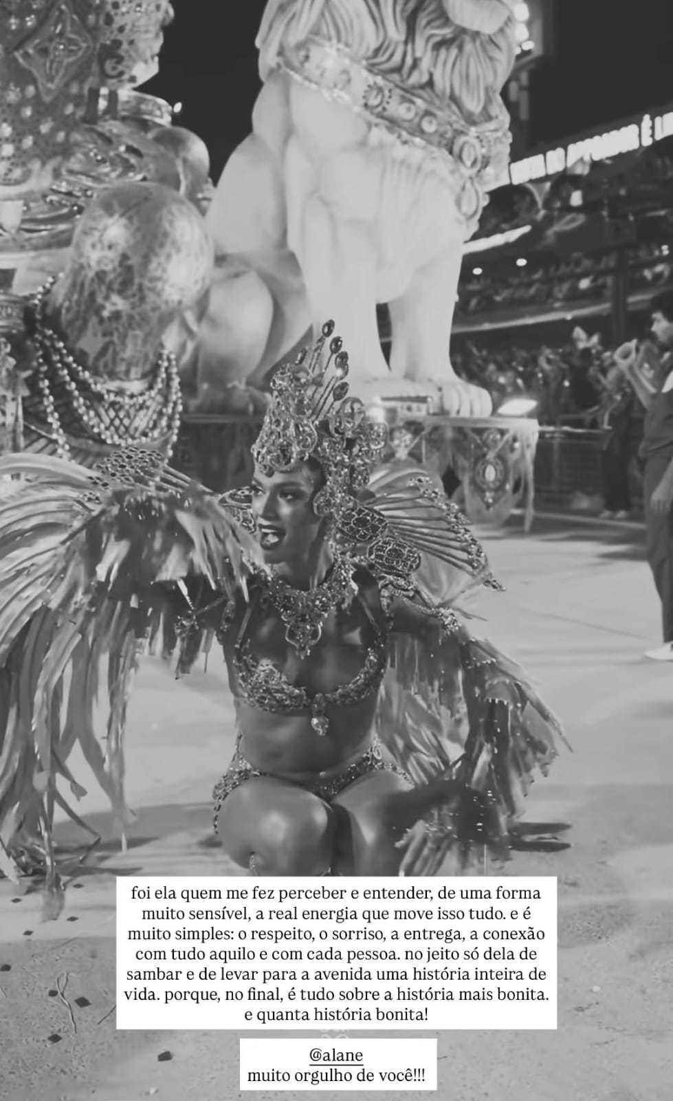 (Alane Dias durante evolução no Carnaval de 2026)