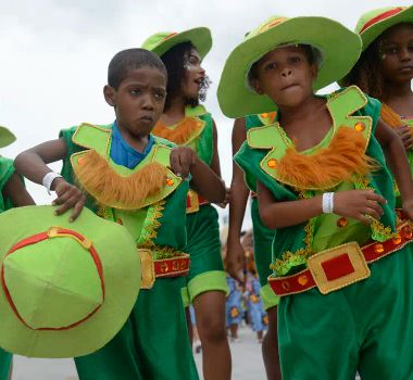 Imagem - Escolas de samba mirins desfilam nesta sexta na Marquês de Sapucaí