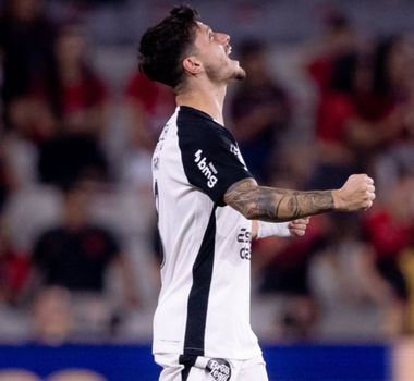 Imagem - Corinthians vence Athletico-PR e assume quinta colocação no Brasileirão