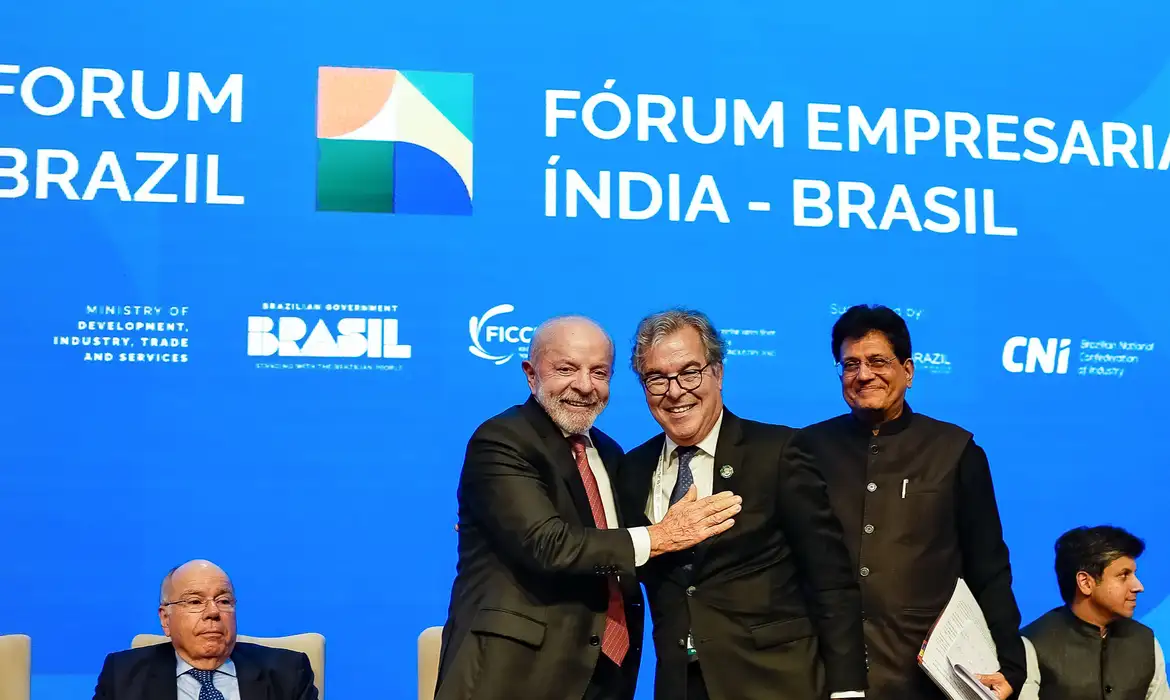 Acordos preveem produção de fármacos para câncer de mama

