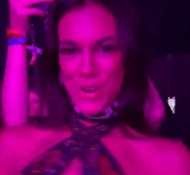 Imagem - Alane Dias publica vídeo em show de Anitta ao som de 'Só Pra Tú'