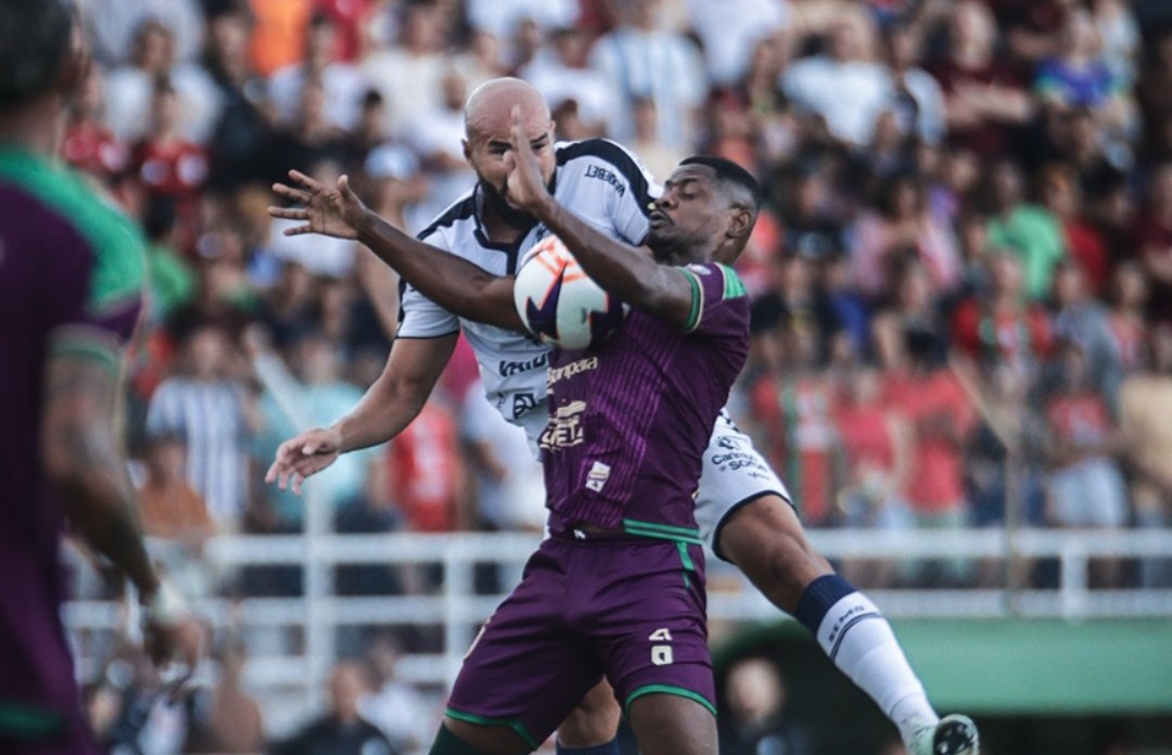 Duelo entre Mapará x Leão -