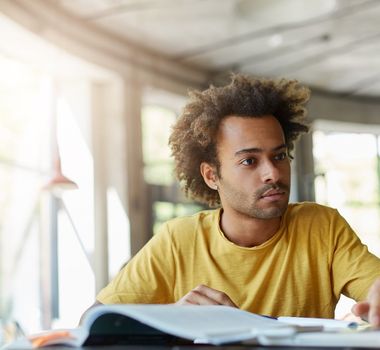 Imagem - Como a pós-graduação da PUC Minas tem impulsionado a transição de carreiras