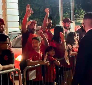 Imagem - Torcida do Internacional lota hotel em Belém com festa antes de duelo contra o Remo