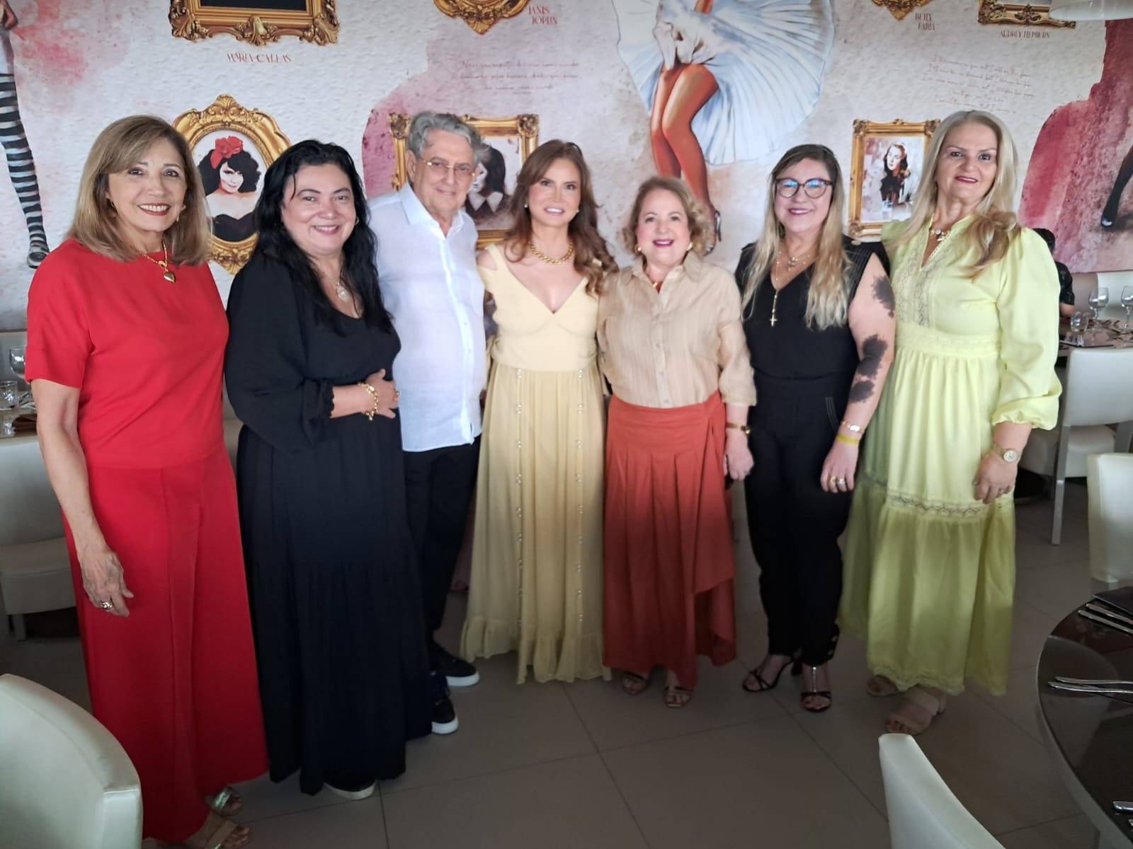 Ceiça Ribeiro, Socorro Coutinho, George e Ivete Santiago, Gal Fernandes, Sintia Maradei e Clelicia Florenzano