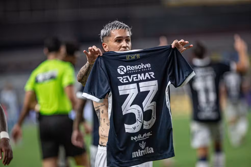 Diego Hernández, o camisa 33 do Leão