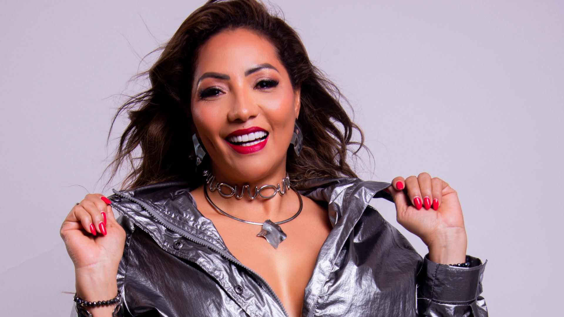 Francy Ribeiro celebra aniversário com show gratuito e reúne grandes nomes do brega em Belém