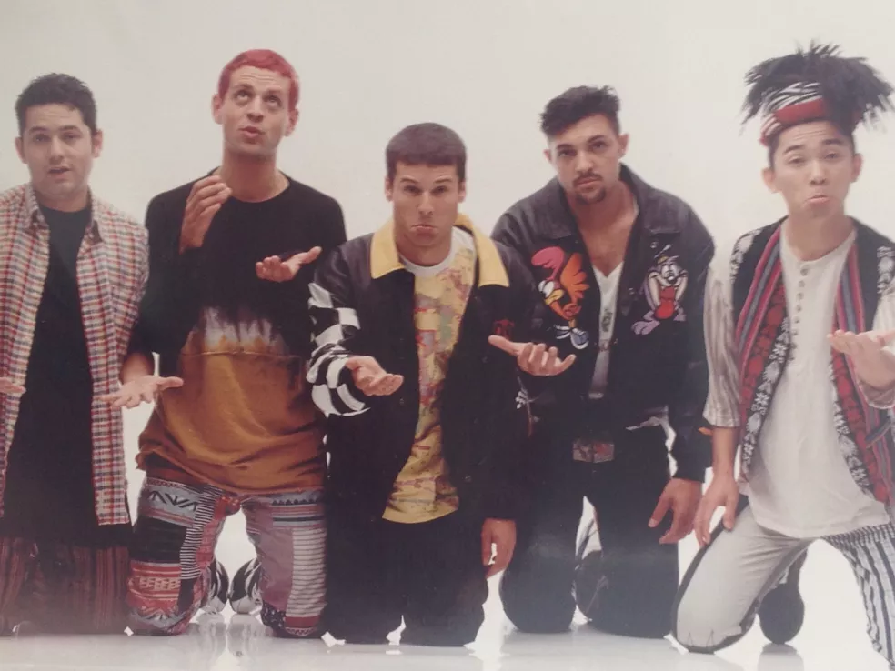 Mamonas Assassinas têm corpos exumados após 30 anos do acidente