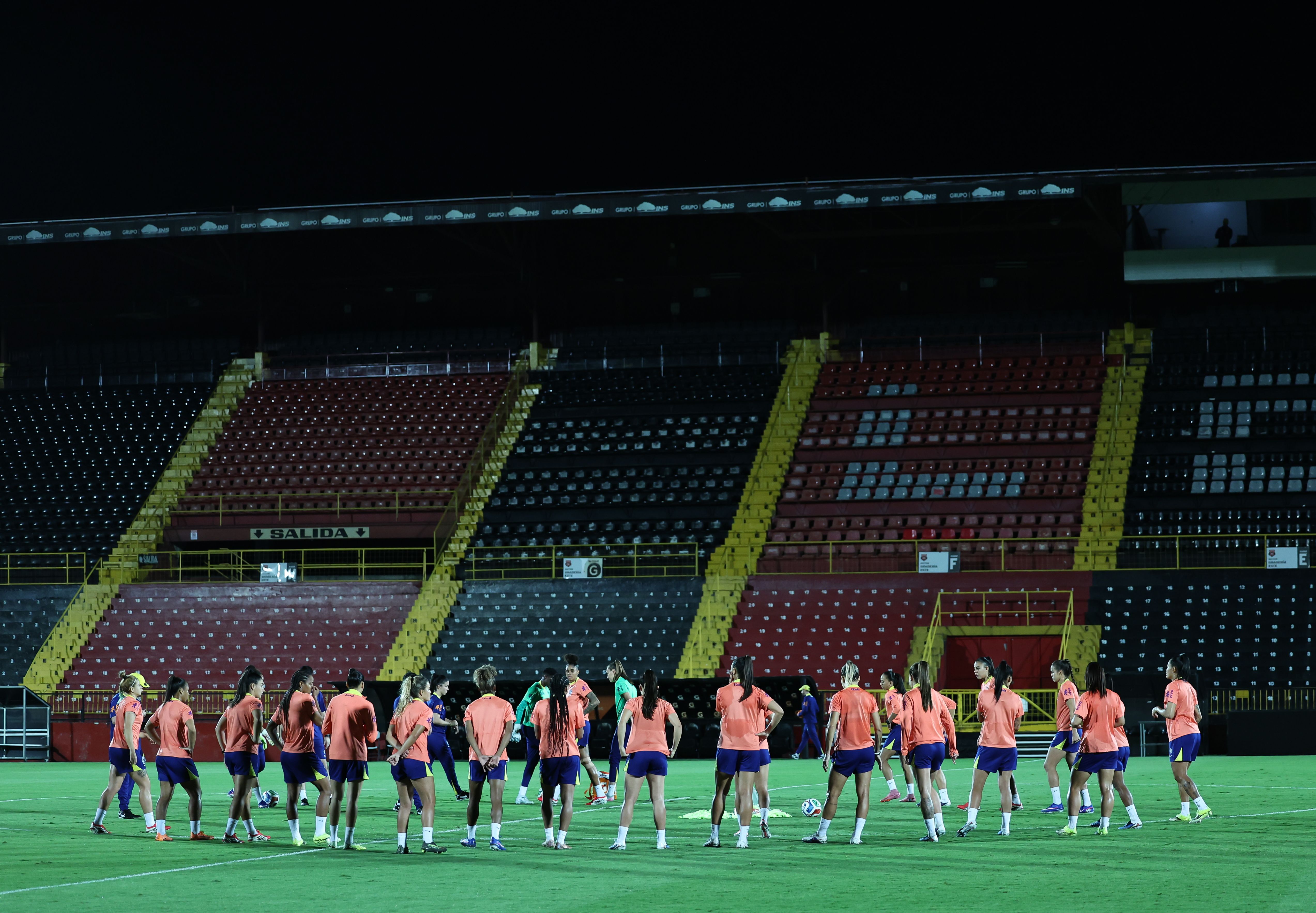 Brasil encara a Costa Rica em amistoso - 