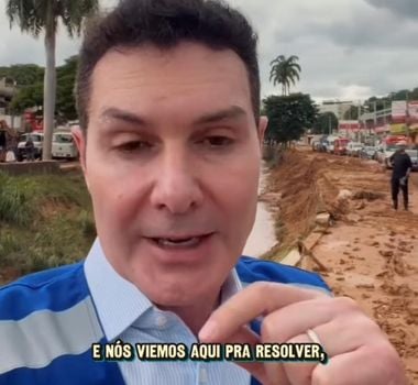 Imagem - Lula e ministro Jader Filho sobrevoam áreas atingidas por chuvas na Zona da Mata de Minas Gerais e prometem reforço na reconstrução