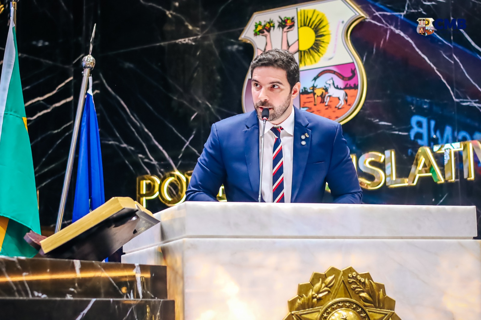 Prefeito de Belém, Igor Normando, leu a mensagem ao Legislativo