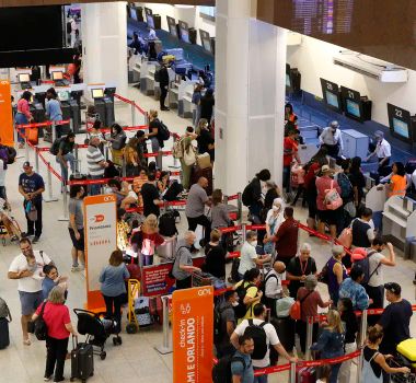 Imagem - Governo brasileiro recomenda evitar viagens ao Irã, Israel e países da região