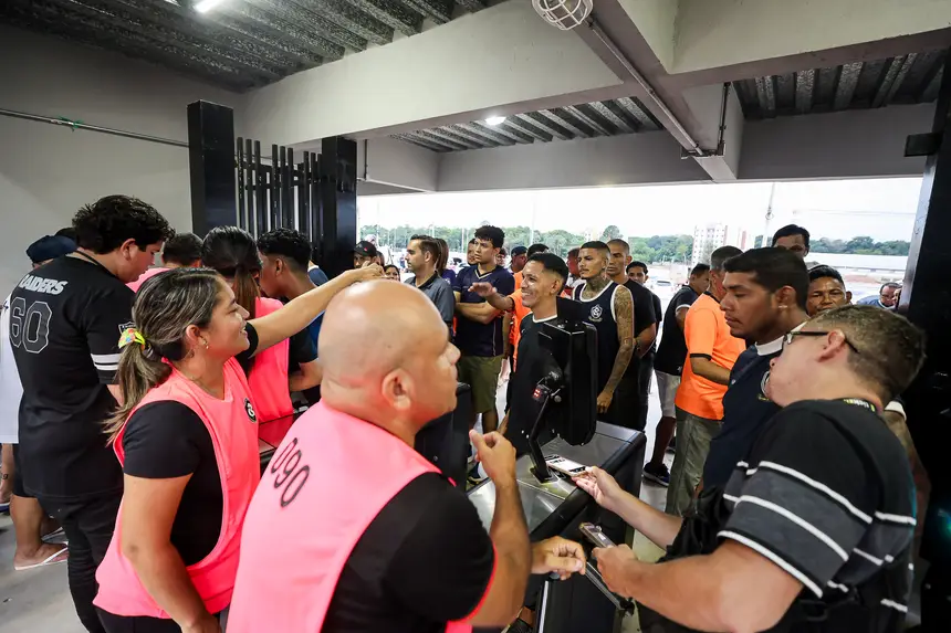 Na primeira partida da final do Campeonato Paraense de 2026, o sistema híbrido adotado pelo Remo (biometria facial + QR Code) mostrou resultado: filas mais rápidas, menos confusão e mais controle no acesso

