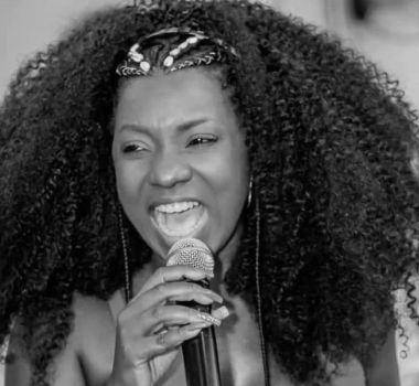 Imagem - Morre a sambista Adriana Araújo, aos 49 anos, em Belo Horizonte