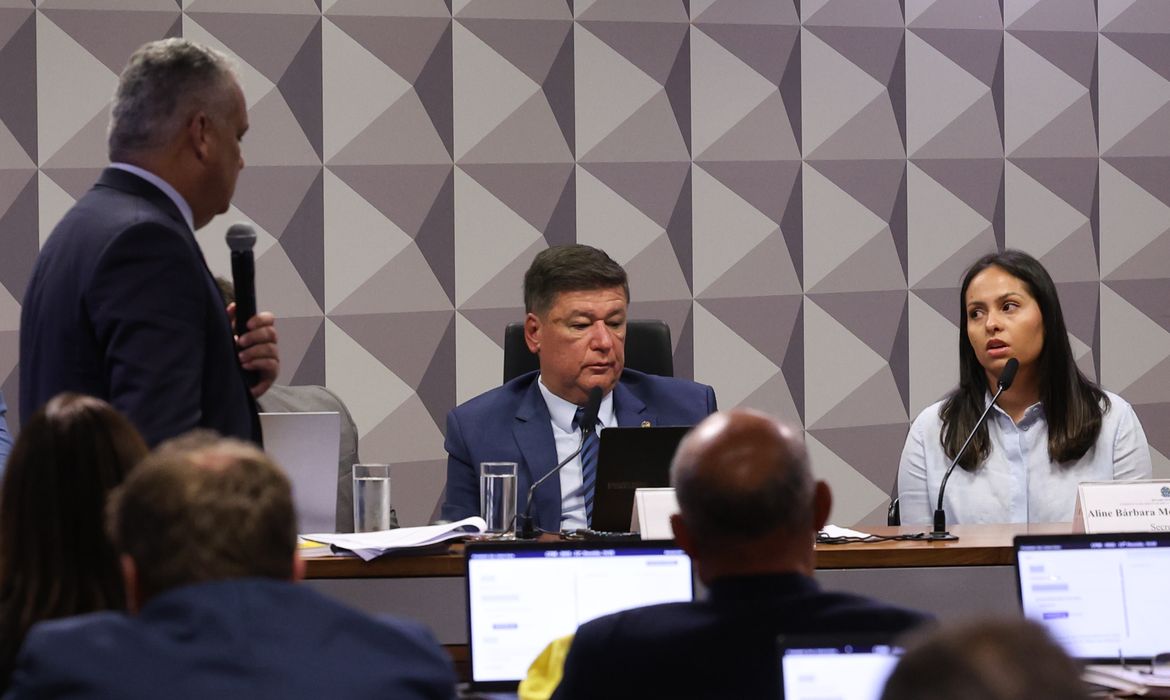 Aline Cabral prestou depoimento, nesta segunda-feira (2)