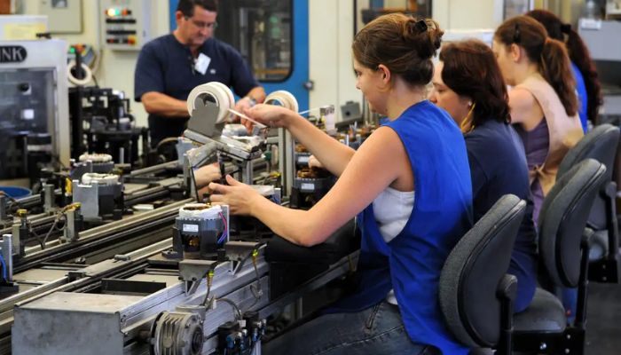 Mulheres lideram geração de empregos formais no Pará em 2025, aponta estudo