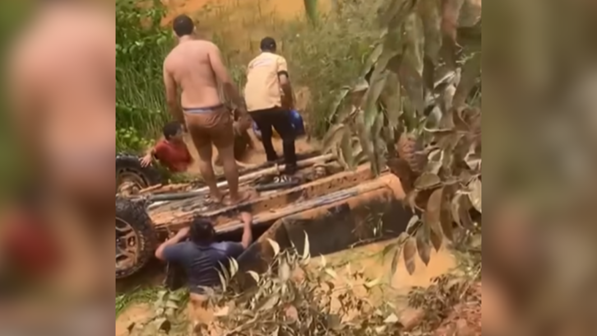 Motorista teria perdido o controle ao tentar evitar colisão; vítimas foram socorridas por populares