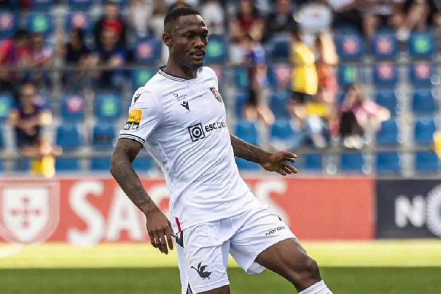 Imagem - Remo fecha com zagueiro camaronês que estava em Portugal